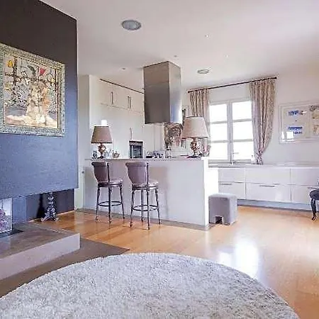 Stankiewicz & Art Hotel 2*
